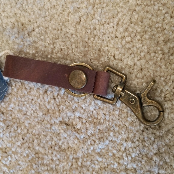 NWT Rustico Super Loop Keychain Genuine Brown Leather Brass Clip 5" Keyring - Picture 3 of 5